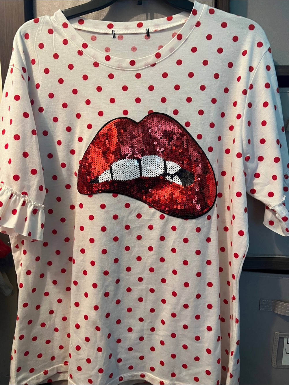 Source Unknown White Polka Dot Tee with Red Sequin Lip Applique